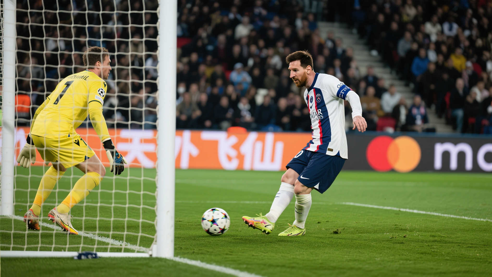 梅西绝杀任意球紧逼C罗，迈阿密2-获胜